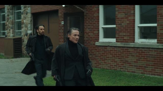 Societe.Distincte.S01E09.1080p.mkv смотреть онлайн