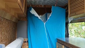 «Мягкая» душевая кабина в самодельном автодоме #автодомсвоимируками