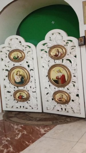 Божественная служба в храме Святой Троицы