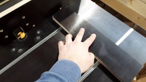 Направляющие фрезерного стола из обычного профиля 10*12*10