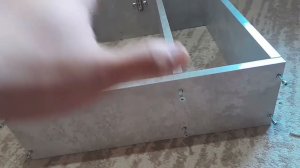 Сборка шкафа для ванной комнаты.