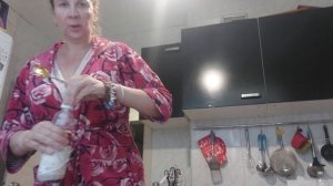 малосолю огурчики .из того что есть .вчера накупила огурцов у бабулички