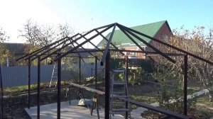 Строительство беседки,  каркас из металла,  часть 3