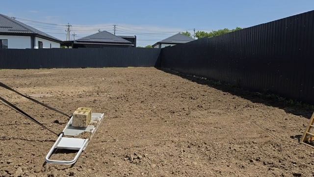 НАС НЕ БЫЛО ПОЛГОДА дома | Газон и брусчатка своими руками БЕЗ ОПЫТА Дом у моря | Переезд на юг смотреть онлайн