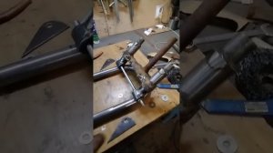 Самодельная длинно рычажная вилка на мотоцикл Урал. По Мамзелеву.