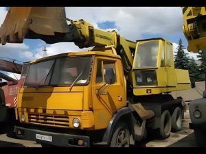 truck kamaz 5511 excavator eo 3323 \\ камаз 5511 экскаватор эо 3323