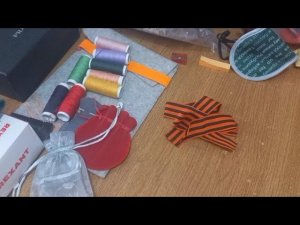 Как можно такое выбрасывать/Соседка принесла целый пакет,нужных мне мелочей.