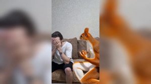 Я не могу больше бухать - мем с белкой