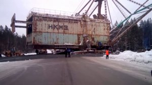Как шагающий экскаватор ЭШ 10/70 дорогу переходил