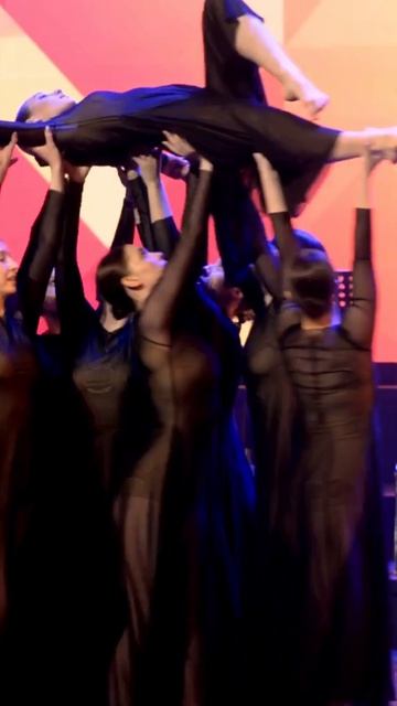 Тело танцует то, что невозможно сказать словами 💃 Ансамбль «Академия» #Shorts