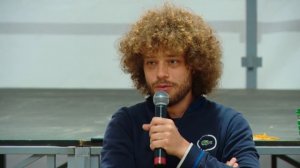 Открытая встреча с Ильей Варламовым «Острые вопросы развития города»