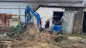 Уборка на своем участке, покупка быстросъемов, работа гидромолотом#automobile #rippa #миниэкскаватор