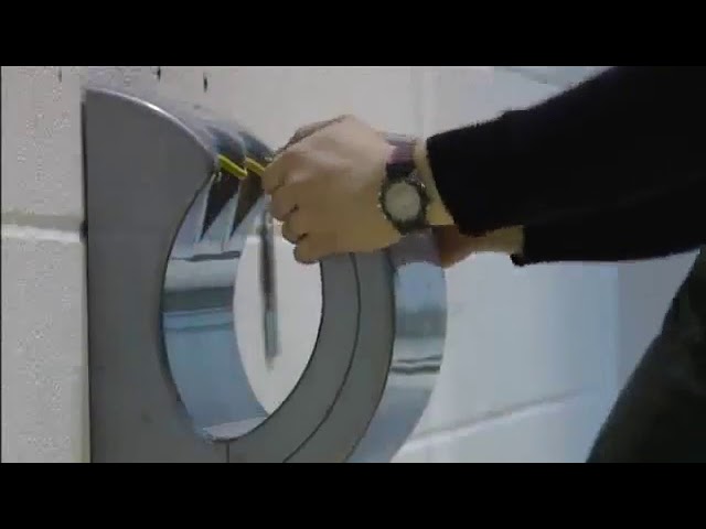Испытание Dyson Airblade dB на вандализм смотреть онлайн