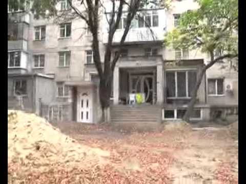 Самострой в столице: на Ботанике священник пристраивается к другой пристройке смотреть онлайн
