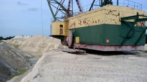 Шагающий экскаватор в Крючках