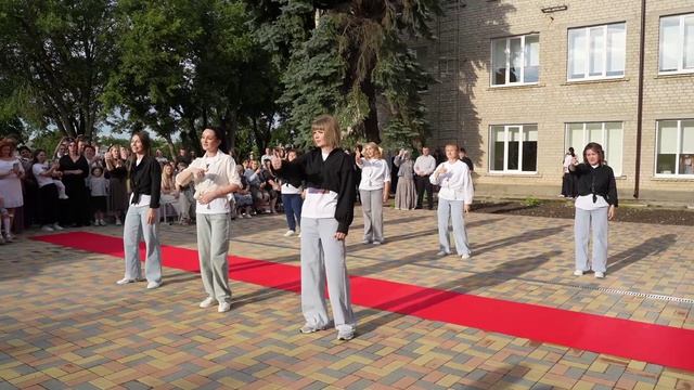 танец родителей для выпускников СОШ 1 г. Зеленокумск 2026