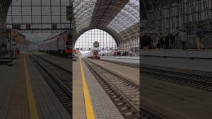 Прибытие двух театральных поездов на Киевский вокзал. 30.06.2026