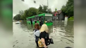 В Екатеринбурге все силы брошены на ликвидацию последствий мощных ливней.