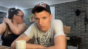 «Третий лишний: из-за кого Виталик начал унижать собственную невесту?» Виталик и Ангелина.