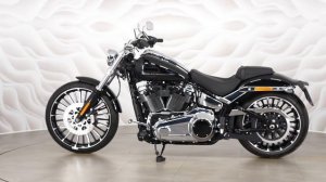 Harley-Davidson Breakout vin 5HD1YE957SS046075