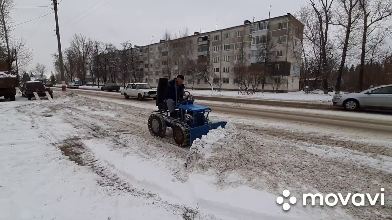 Самодельный минитрактор. "Синий трактор" в лесу, на пилораме, и на уборке снега. смотреть онлайн
