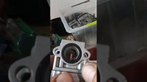 Секретный регулировочный винт настройки карбюратора китайской бензокосы триммера #бензокоса#триммер
