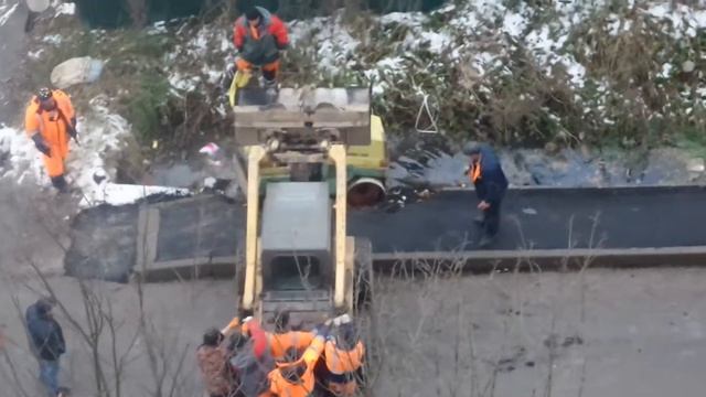 Уронили каток в Каналу смотреть онлайн