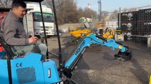 Сравнительный обзор 4-х китайских мини-экскаваторов. Hightop HT15, Rippa R319, Rippa R10, MWM E101.