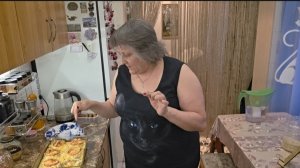 И гроза и котлетки.