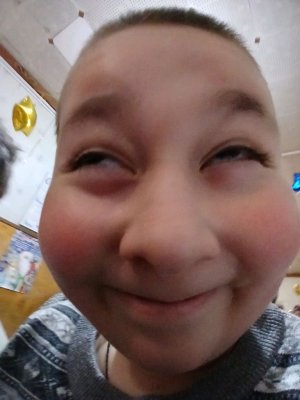 Сидим
на памитники