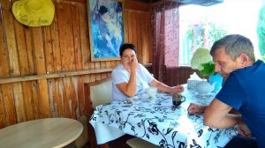 ЖИЗНЬ В СЕЛЕ:ВАДИМ ОТДОХНУЛ, ПЬЁМ ЧАЙ В БЕСЕДКЕ
