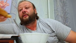 Почему не протираю стекла у стен стекляной теплицы Вкусно ужинаю и строю