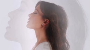 Elsa Esnoult - Évidence