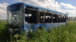 В Кемеровской области 1погиб и 10 пострадали в результате лобового столкновения грузовика и автобуса