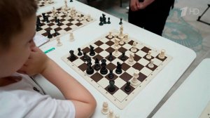 Турнир «Шахматные звезды» собрал гроссмейстеров с мировым именем и начинающих спортсменов.