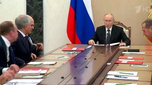Президент обсудил с Совбезом вопросы социально-экономического развития Калининградской области.