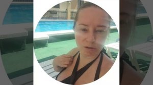 Возл бассейна в Анапе