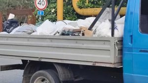 В Хостинском районе Сочи оштрафовали нарушителей за незаконный сброс крупногабаритного мусора