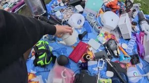 Как я зарабатываю лазая по мусоркам ? Dumpster Diving RUSSIA #129