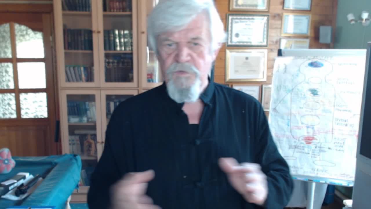 01 июля - в рабочий полдник - 12.00 МСК - по будням смотреть онлайн
