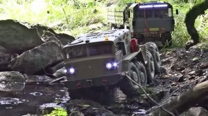 МАЗ 537 Застревает в песке! 😱 Спасение Гусеничным Самосвалом! Видео детям