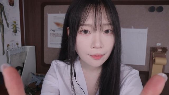 ASMR Точный осмотр ушей пилота после полёта  Проверка слуха и ушей_456240284.mp4