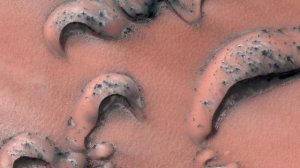 HiRISE — Морозные дюны · 8K