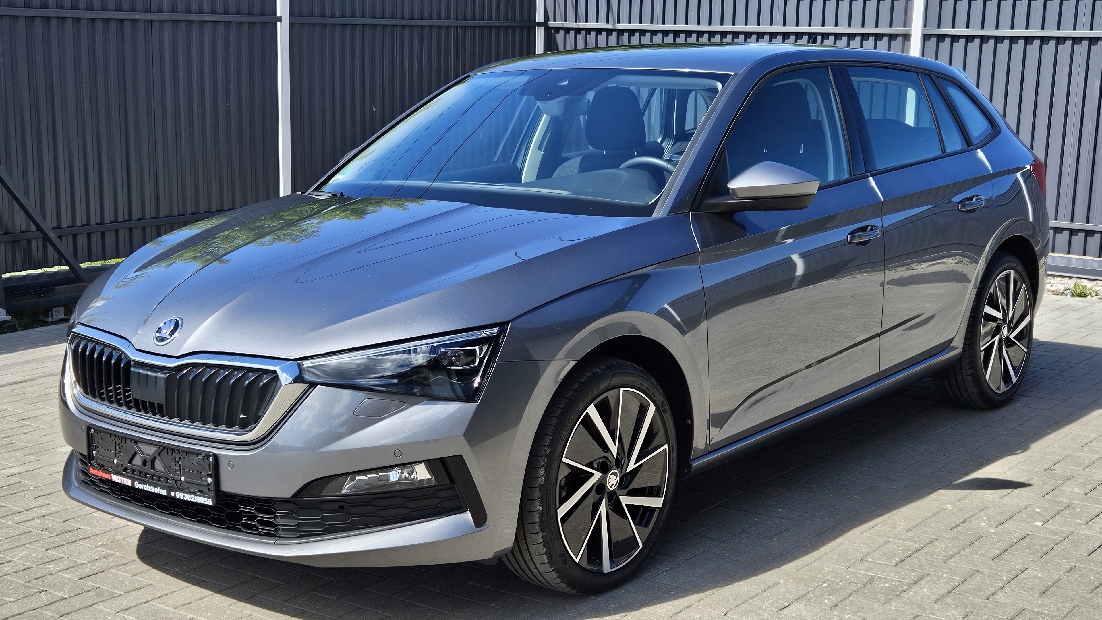 Skoda Scala 1.5 TSI 2022! Бензин 150 hp DSG7 DQ200. Адаптивные Led фары, камера, подогревы и т.д. смотреть онлайн