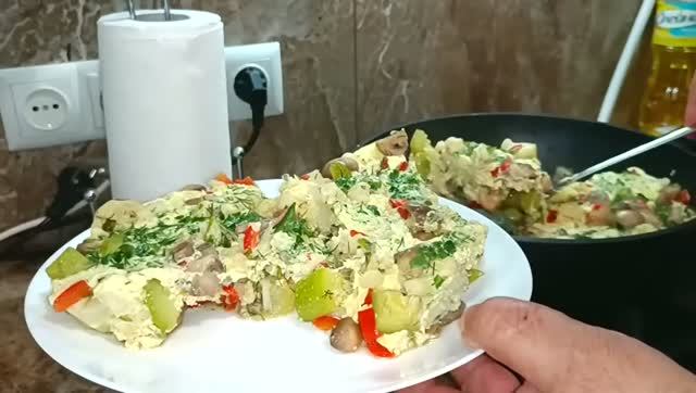Вкуснейшее овощное блюдо с грибами.