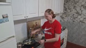 Официально Я. Мама + дочка + вареники = счастье 🥟