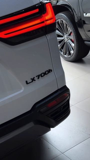 Новое поступление: Lexus LX 700h! смотреть онлайн