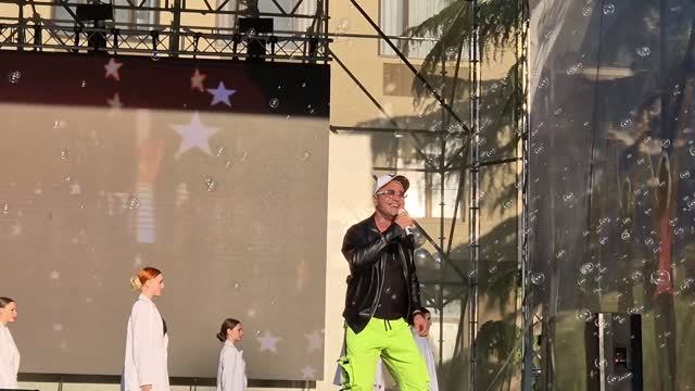 Песня СОЧИ ЛЮБИМ МЫ ТЕБЯ с днём города Песни о Сочи про Сочи