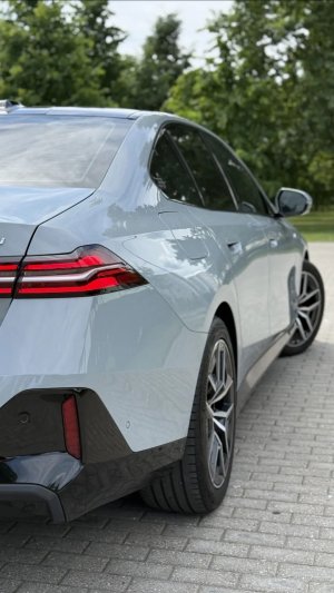 BMW 520i M Sport 2025 года пробег 17 тыс. км в наличии в Москве Немецкая сборка