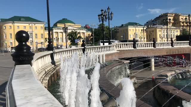 Фонтанчег на Манежной